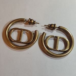 SOLD.... Dior earrings new authentic